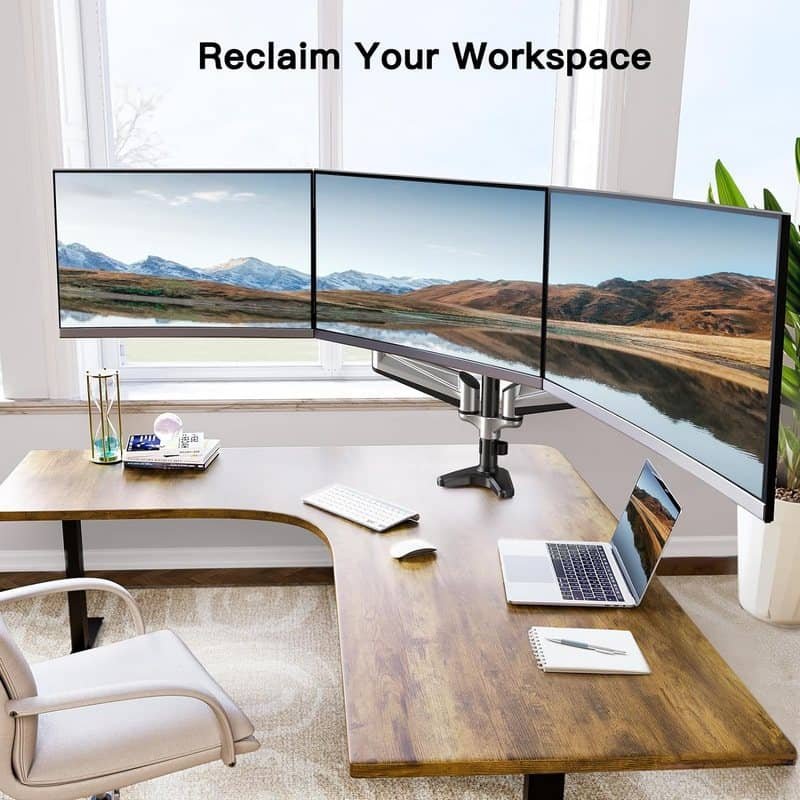 Imagen de un soporte para un triple monitor