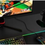 krom kapsule puesta en un escritorio vista desde arriba