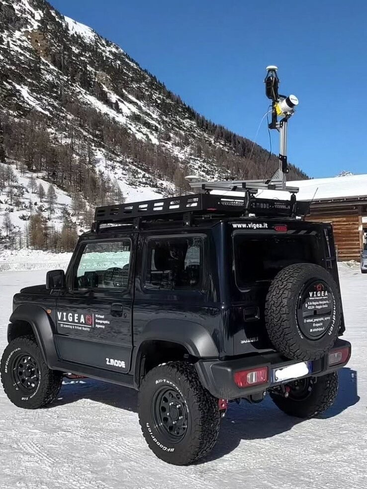 Imagen que muestra como se hace un escaner de tramo en assetto corsa rally usando tecnología lidar con un coche y su cámara especializada